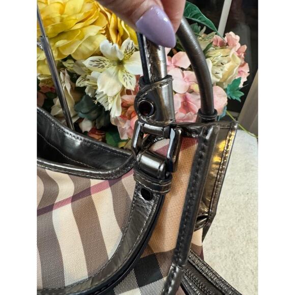 BURBERRY NOVA CHECK Tote Bag (PU110 - Picture 11 of 15